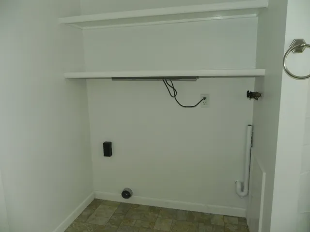 $2,200,000 | 938-950 Shelburne Road, South Burlington, VT 05403