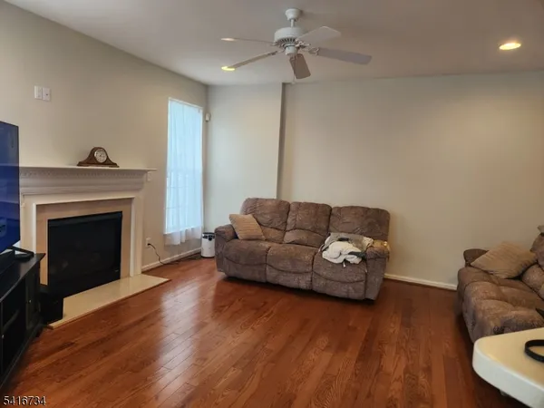 $3,750 | 12 Village Lane, Sparta, NJ 07871