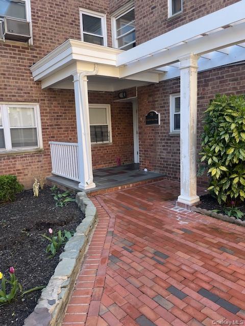 70 Knightsbridge Road, Unit 2C Great Neck, NY 11021 - Photo 1 of 1 Gallery Image 1