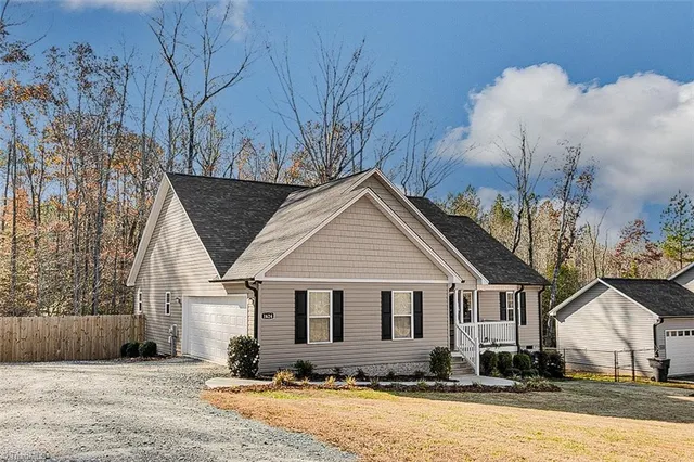 $318,000 | 1624 Ashbrook View Lane, Asheboro, NC 27205