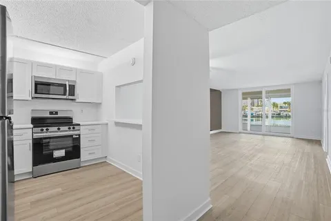 $220,000 | 7420 Bay Island Drive South, Unit 175, South Pasadena, FL 33707