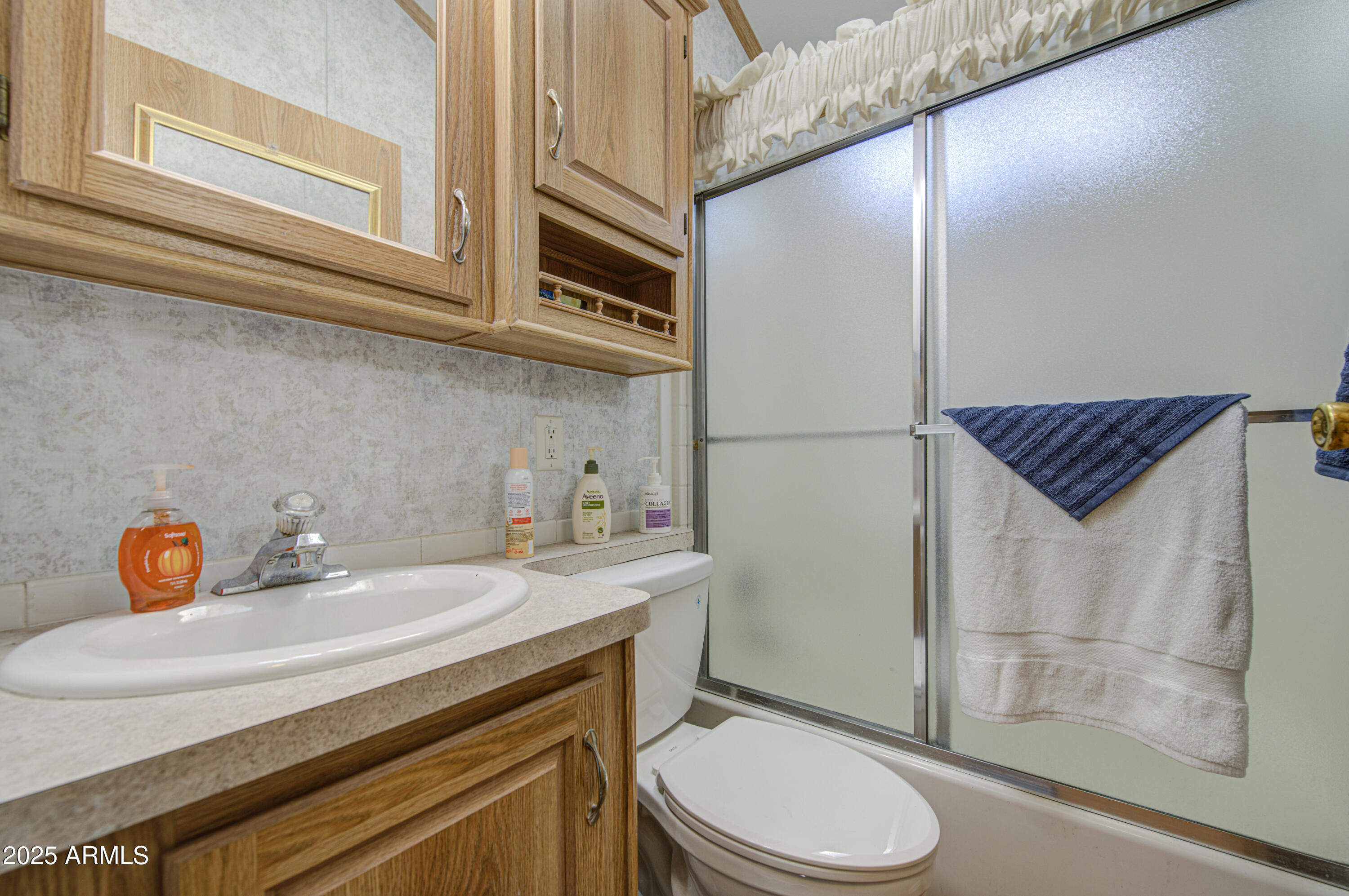 7750 East Broadway Road, Unit 401 Mesa, AZ 85208 - Photo 19 of 53 Bathroom 1-pic 2