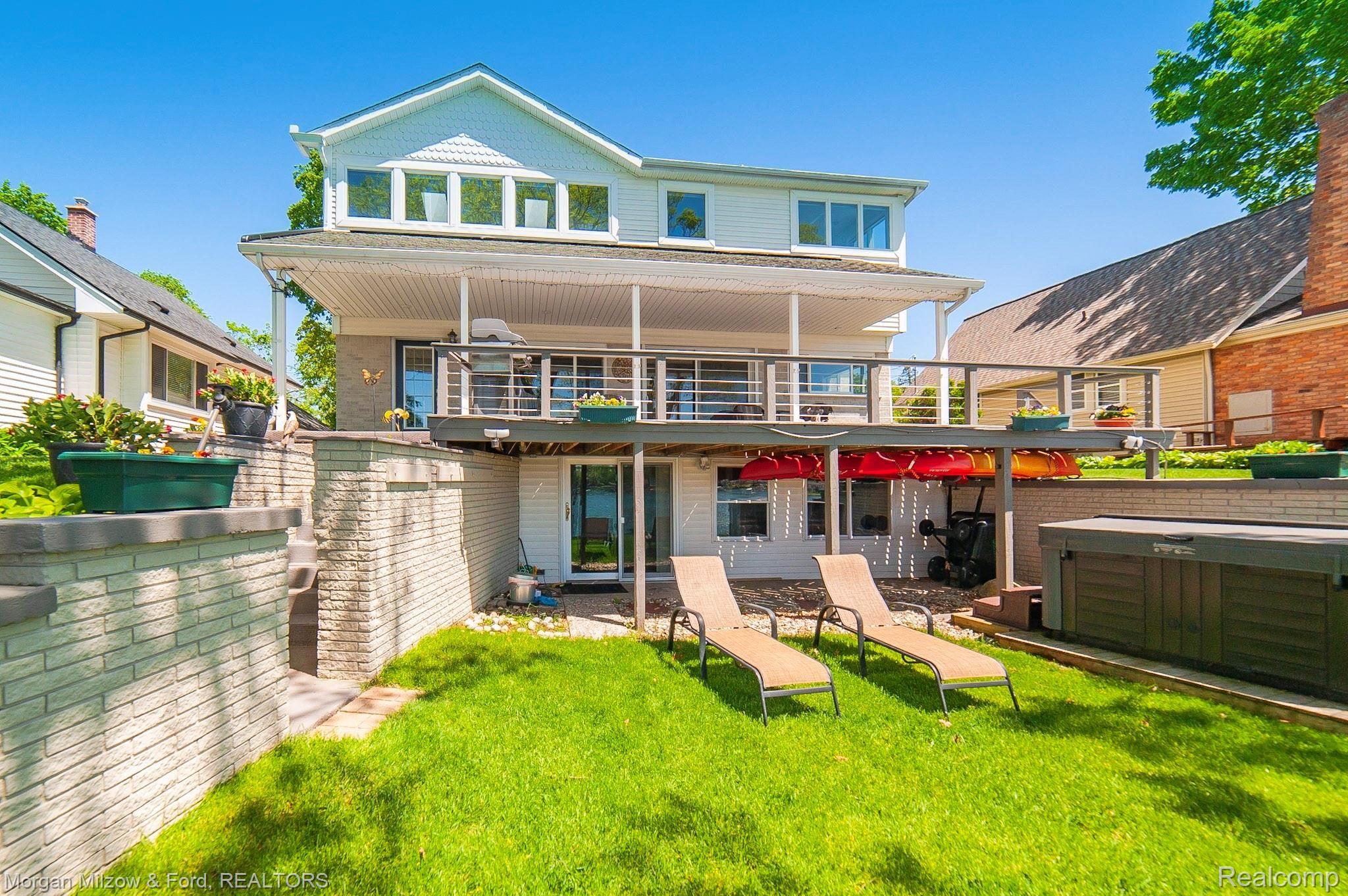 3001 Lansdowne Road Waterford, MI 48329 - Photo 1 of 59 BEAUTIFUL WILLIAMS LAKE LAKEFRONT