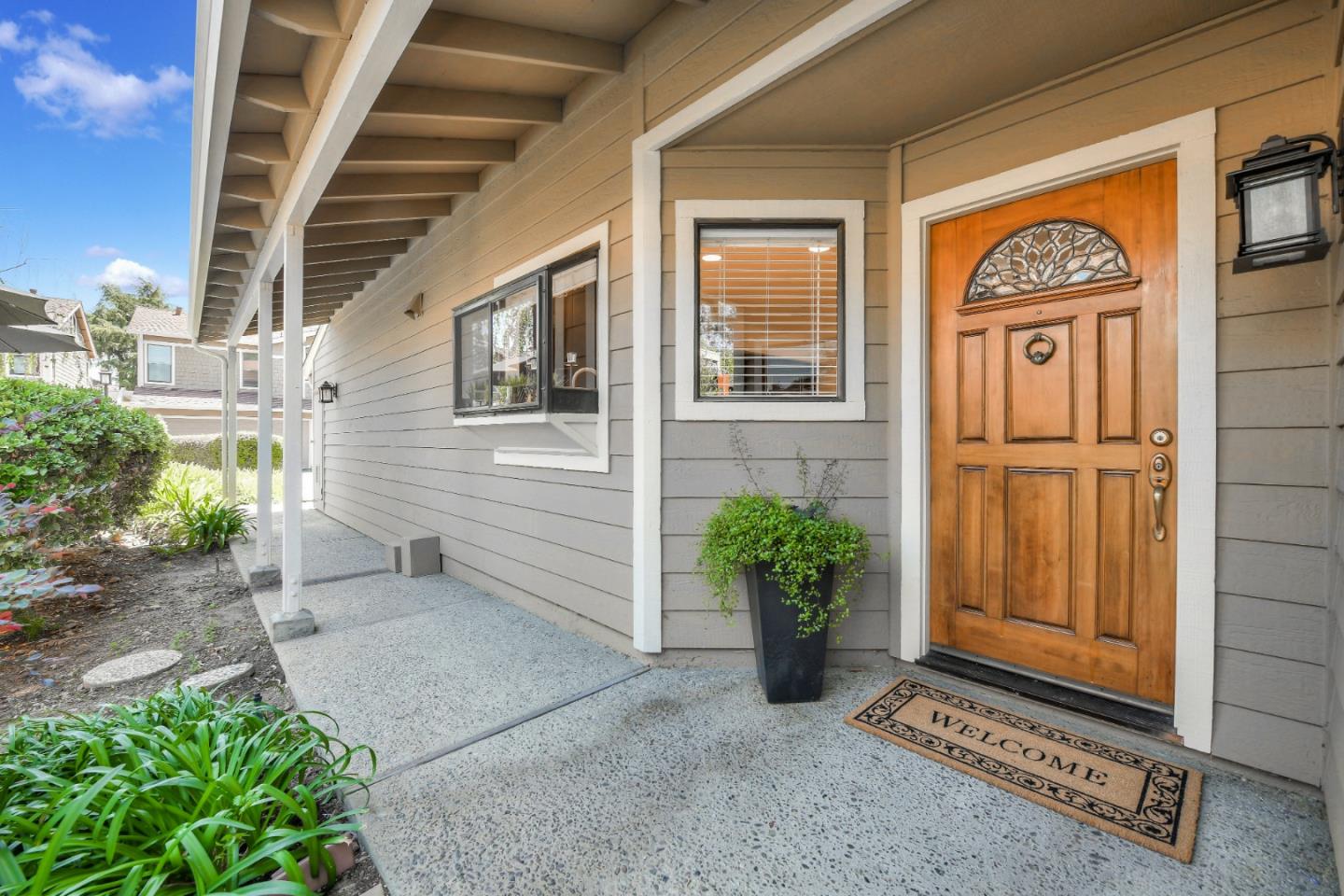 125 Redding Road, Unit B Campbell, CA 95008 - Photo 3 of 28 Gallery Image 3