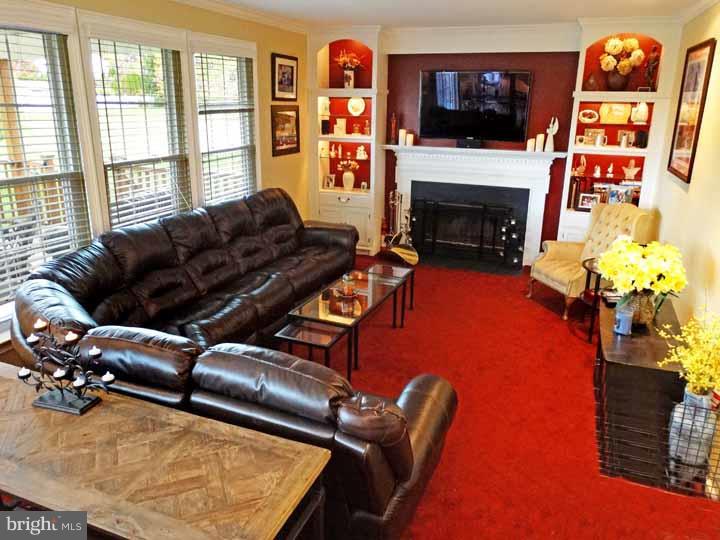 36 Devon Road Newtown, PA 18940 - Photo 13 of 24 Family Room