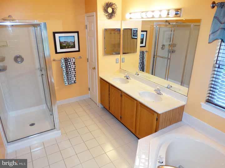 36 Devon Road Newtown, PA 18940 - Photo 16 of 24 Master Bathroom