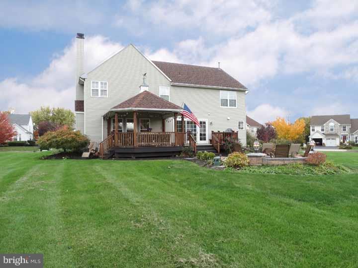 36 Devon Road Newtown, PA 18940 - Photo 24 of 24 Back Yard