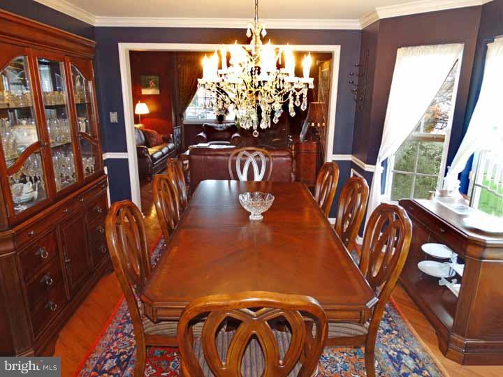 36 Devon Road Newtown, PA 18940 - Photo 7 of 24 Dining Room
