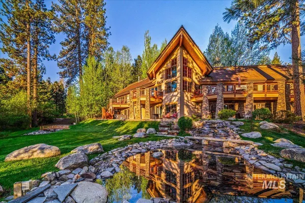 $1,750,000 | 3872 Brookside Drive, New Meadows, ID 83654