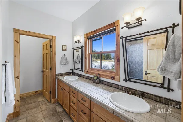 $1,750,000 | 3872 Brookside Drive, New Meadows, ID 83654