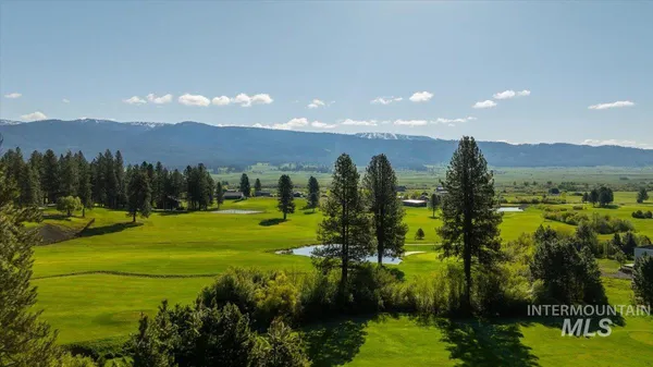 $1,750,000 | 3872 Brookside Drive, New Meadows, ID 83654