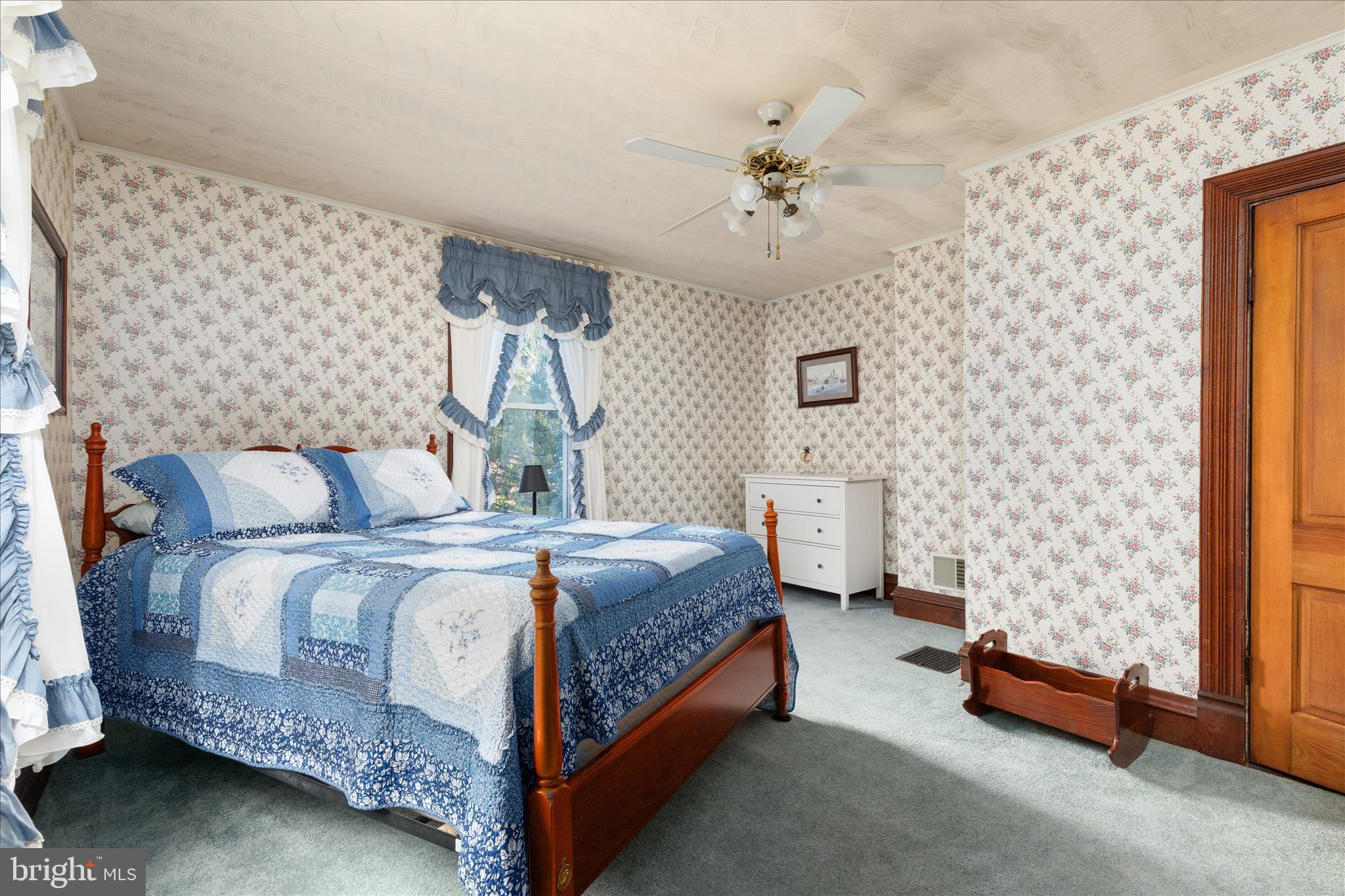 4263 St Davids Church Road Fort Valley, VA 22652 - Photo 36 of 60 Upstairs bed #4