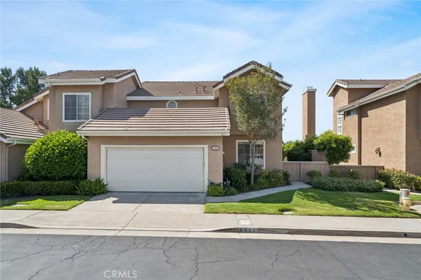 $950,000 | 6111 Garnet Circle, Anaheim Hills, CA 92807