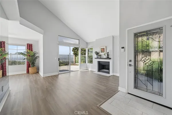 $950,000 | 6111 Garnet Circle, Anaheim Hills, CA 92807