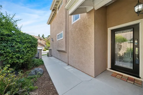 $950,000 | 6111 Garnet Circle, Anaheim Hills, CA 92807