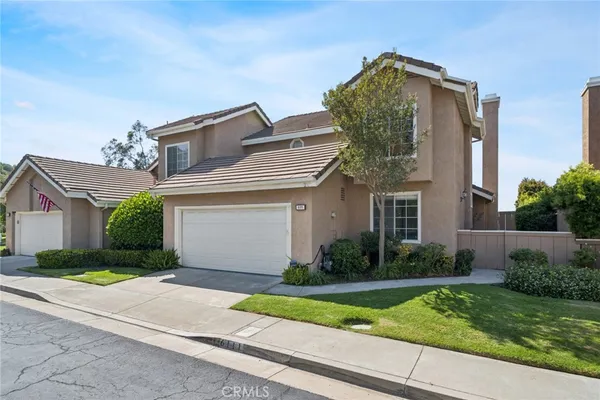 $950,000 | 6111 Garnet Circle, Anaheim Hills, CA 92807