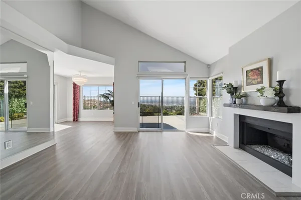 $950,000 | 6111 Garnet Circle, Anaheim Hills, CA 92807