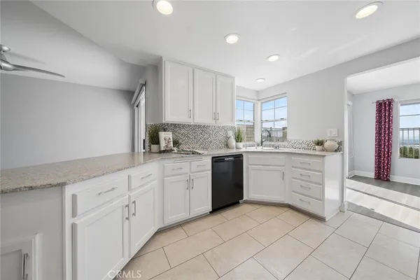 $950,000 | 6111 Garnet Circle, Anaheim Hills, CA 92807