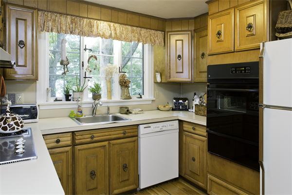 7 Meadowbrook Road Newton, MA 02459 - Photo 3 of 11