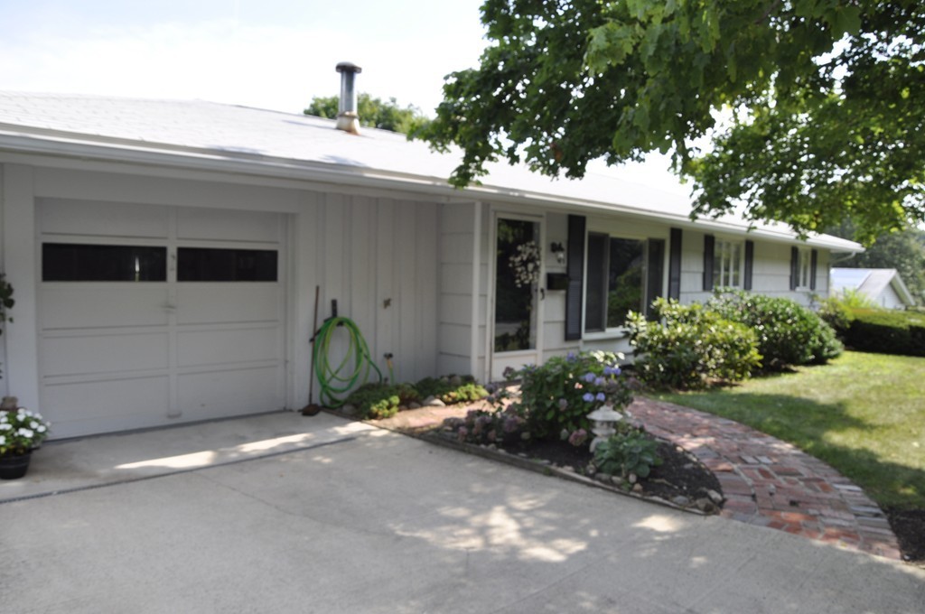 41 Colgate Road Beverly, MA 01915 - Photo 1 of 15 Gallery Image 1