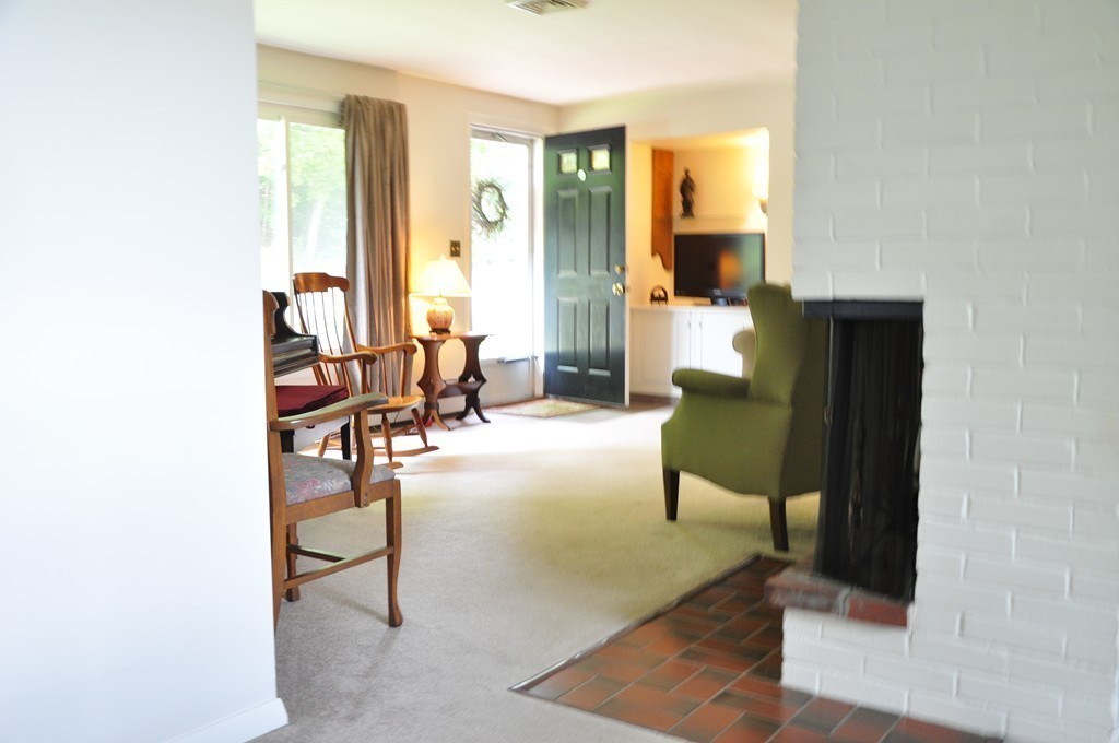 41 Colgate Road Beverly, MA 01915 - Photo 4 of 15 Gallery Image 4