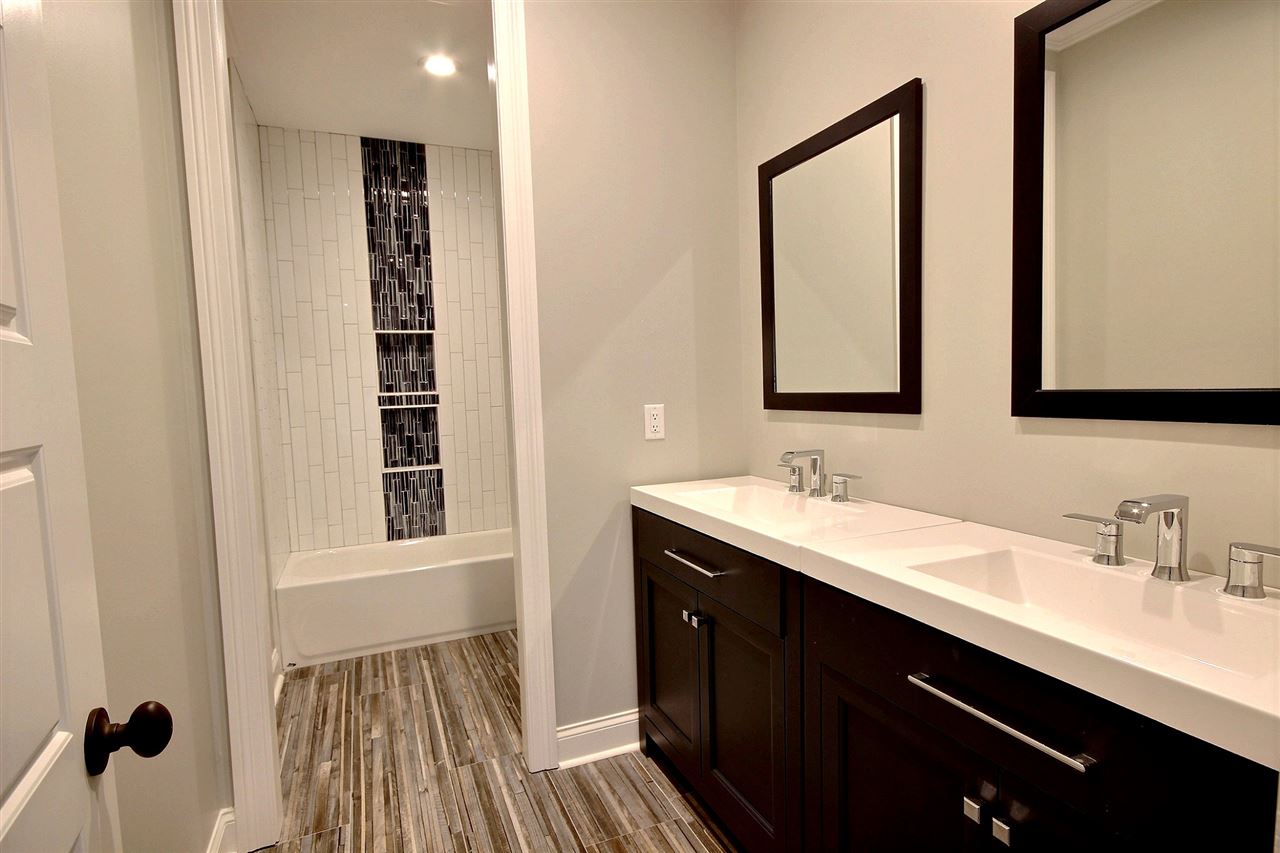 1251 Bray Station Road Collierville, TN 38017 - Photo 16 of 25 Bathroom with more custom tile work