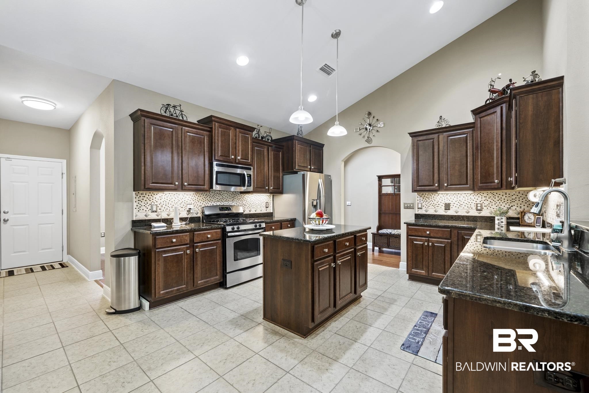 23389 Dundee Circle Foley, AL 36535 - Photo 8 of 32