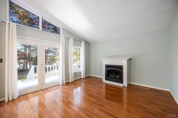 $750,000 | 404 Heather Lane, Huddleston, VA 24104
