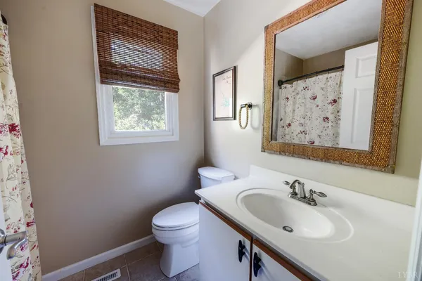 $750,000 | 404 Heather Lane, Huddleston, VA 24104