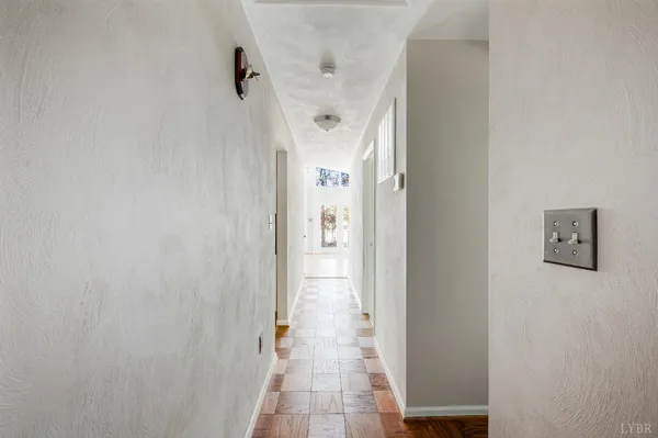 $750,000 | 404 Heather Lane, Huddleston, VA 24104