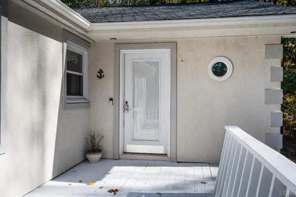 $750,000 | 404 Heather Lane, Huddleston, VA 24104