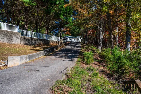 $750,000 | 404 Heather Lane, Huddleston, VA 24104