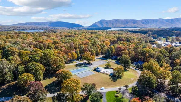 $750,000 | 404 Heather Lane, Huddleston, VA 24104