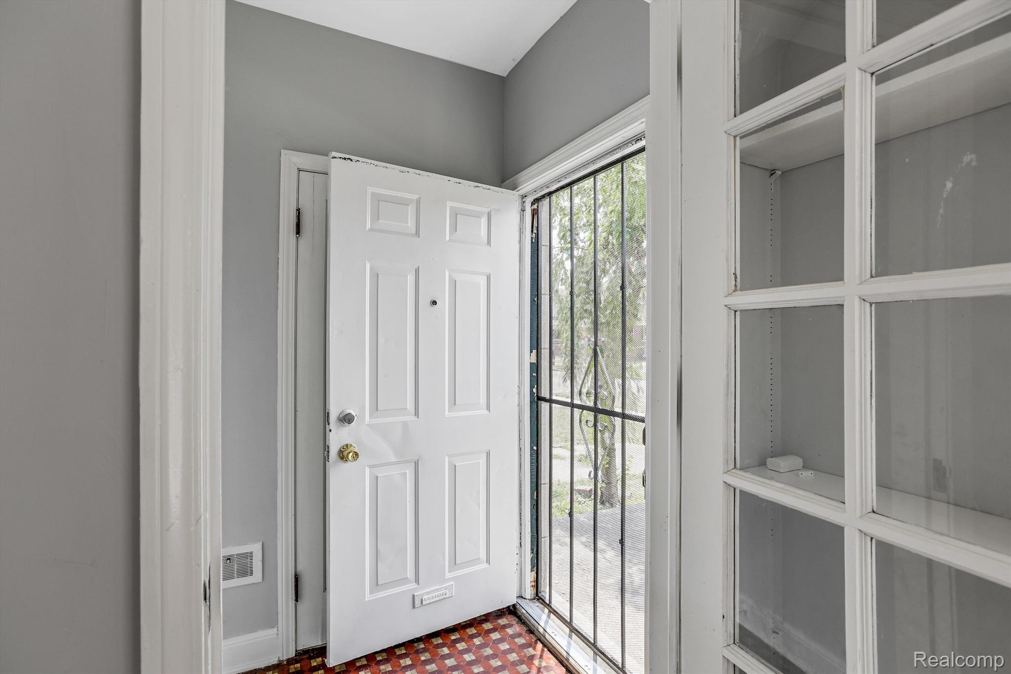 4350 Devonshire Road Detroit, MI 48224 - Photo 3 of 23 Gallery Image 3
