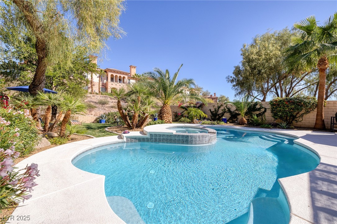 30 Strada Principale Henderson, NV 89011 - Photo 19 of 52