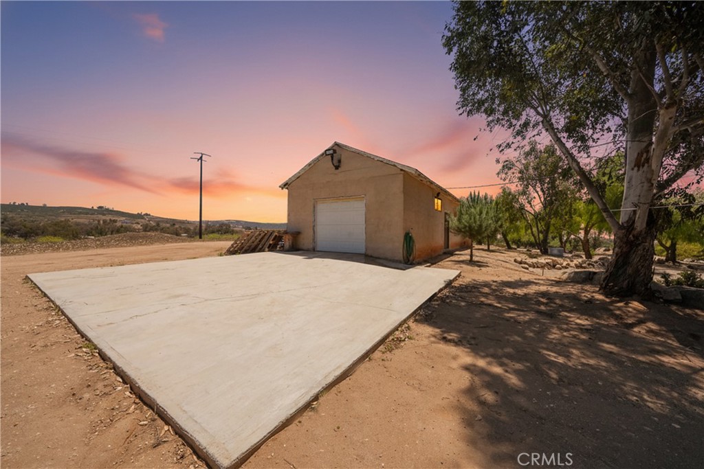 2165 Lilac Road Ramona, CA 92065 - Photo 25 of 49 a view of a backyard of a house