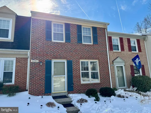 $2,200 | 22319 Mayfield Square, Sterling, VA 20164