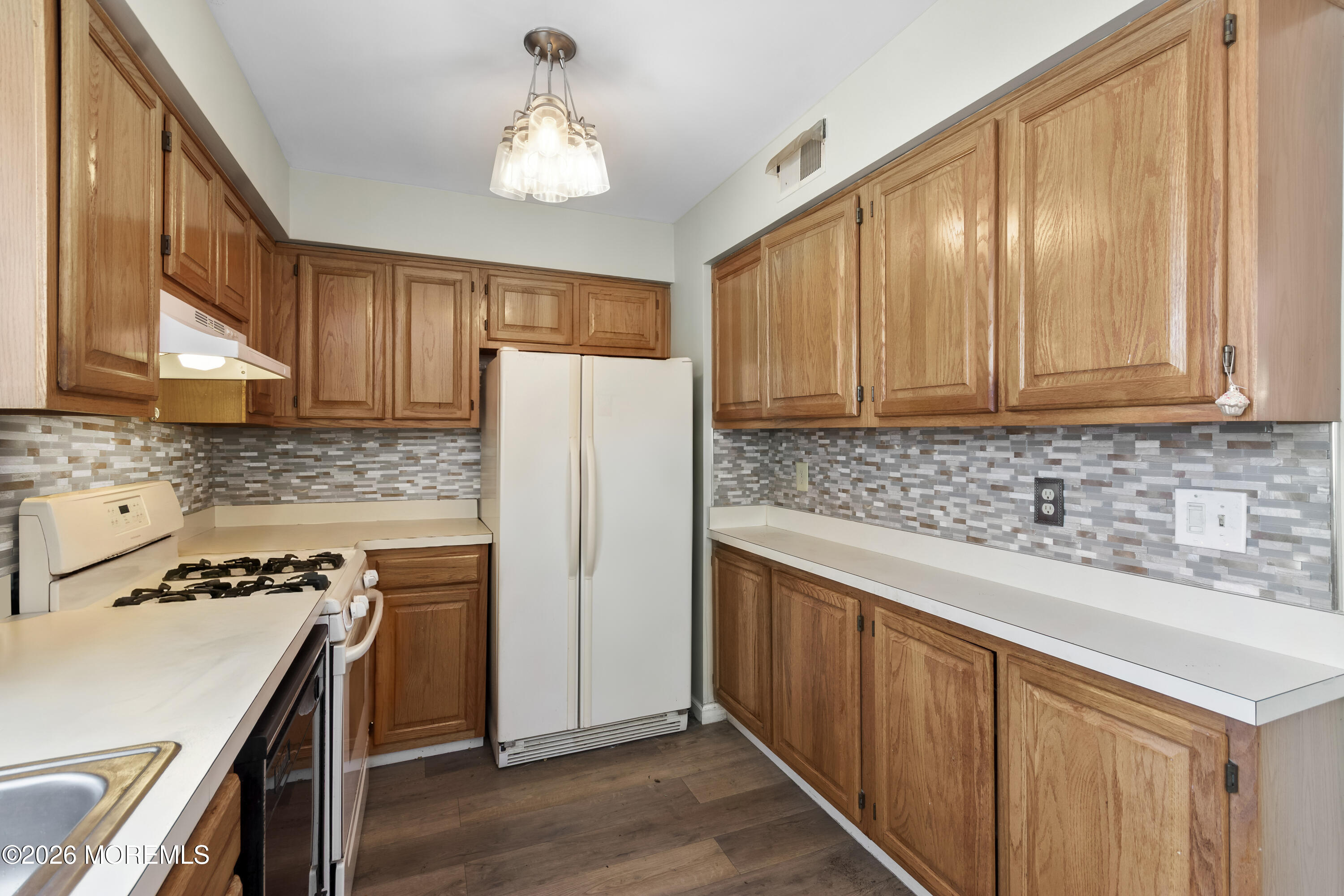 13 Sedgwick Square Jackson, NJ 08527 - Photo 11 of 16 DSC_0104_RT