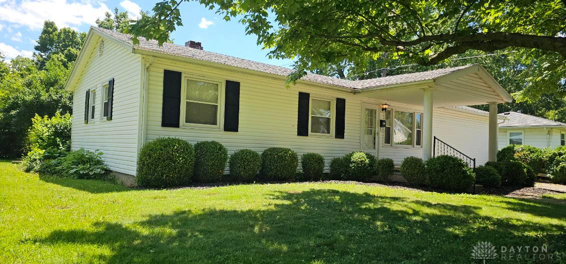 910 Aukerman Street Eaton, OH 45320 - Photo 3 of 57