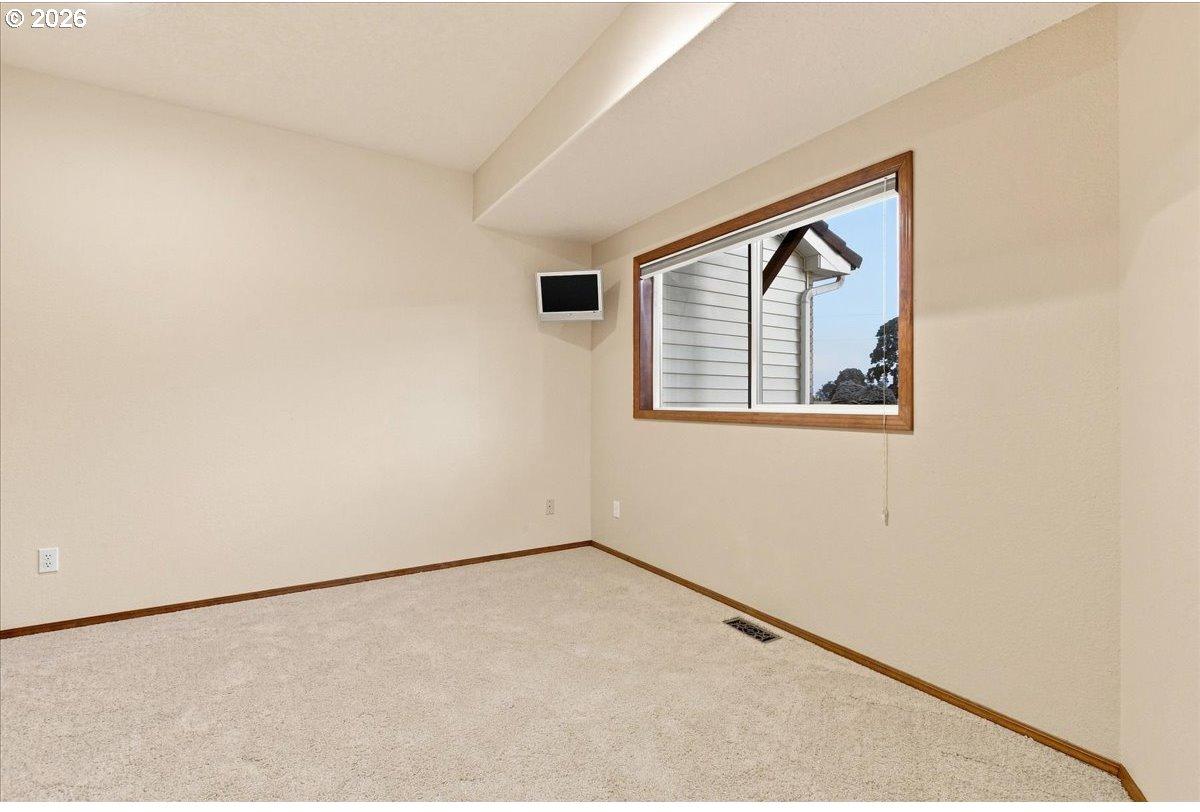 6510 Northwest 209th Street Ridgefield, WA 98642 - Photo 39 of 48 Bedroom