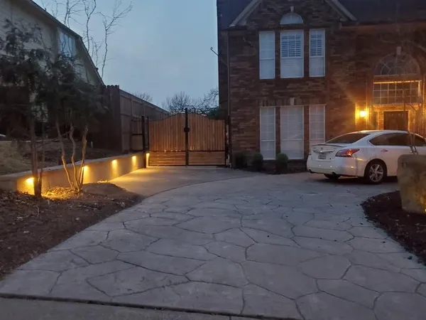 $425,000 | 6319 Lake Bluff Drive, Dallas, TX 75249