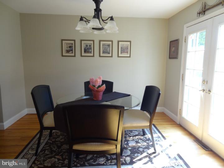 101 Great Oak Road Voorhees, NJ 08043 - Photo 7 of 25 Dining Room