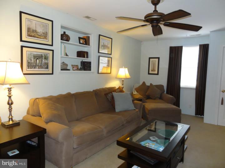 101 Great Oak Road Voorhees, NJ 08043 - Photo 9 of 25 Family Room
