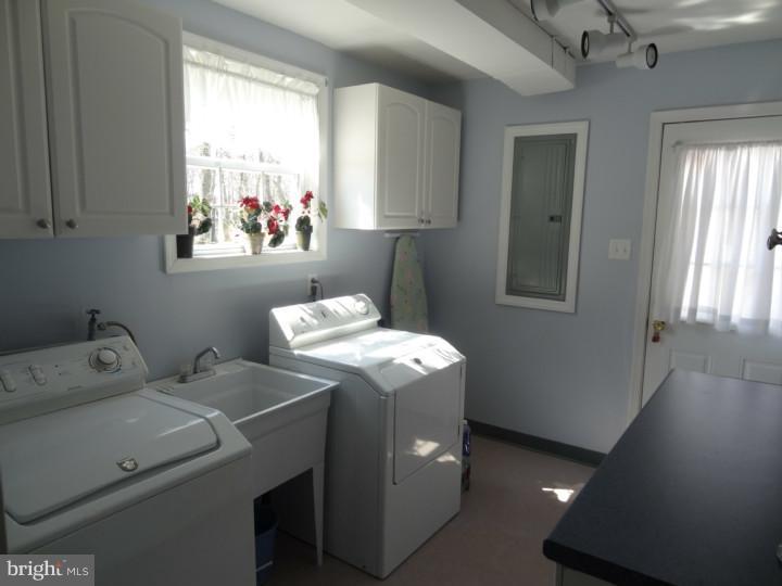 101 Great Oak Road Voorhees, NJ 08043 - Photo 10 of 25 Laundry Room