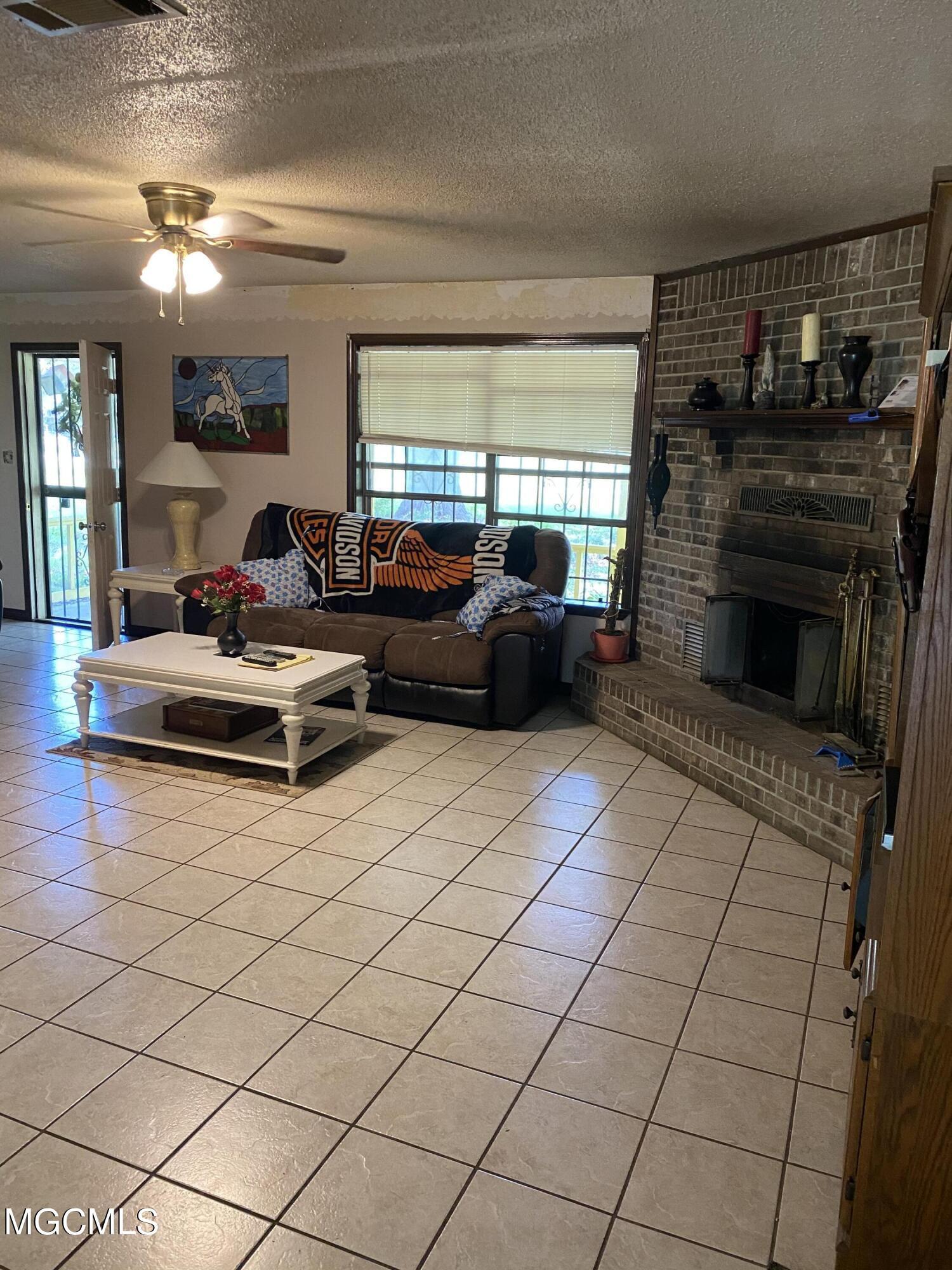 4008 Kasper Road Moss Point, MS 39562 - Photo 2 of 50 5253D2B5-0B80-4E9D-A789-7E799CE5FD2C