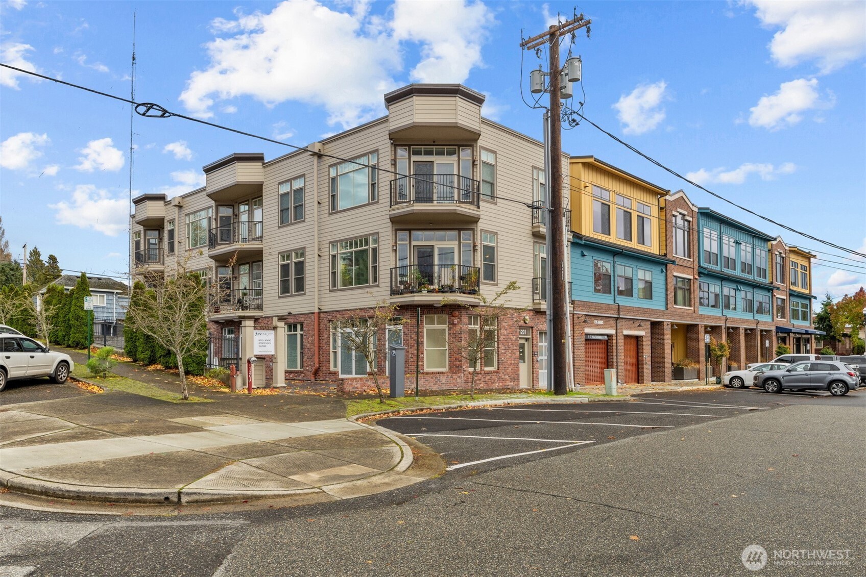 1201 13th Street, Unit 301 Bellingham, WA 98225 - Photo 2 of 40