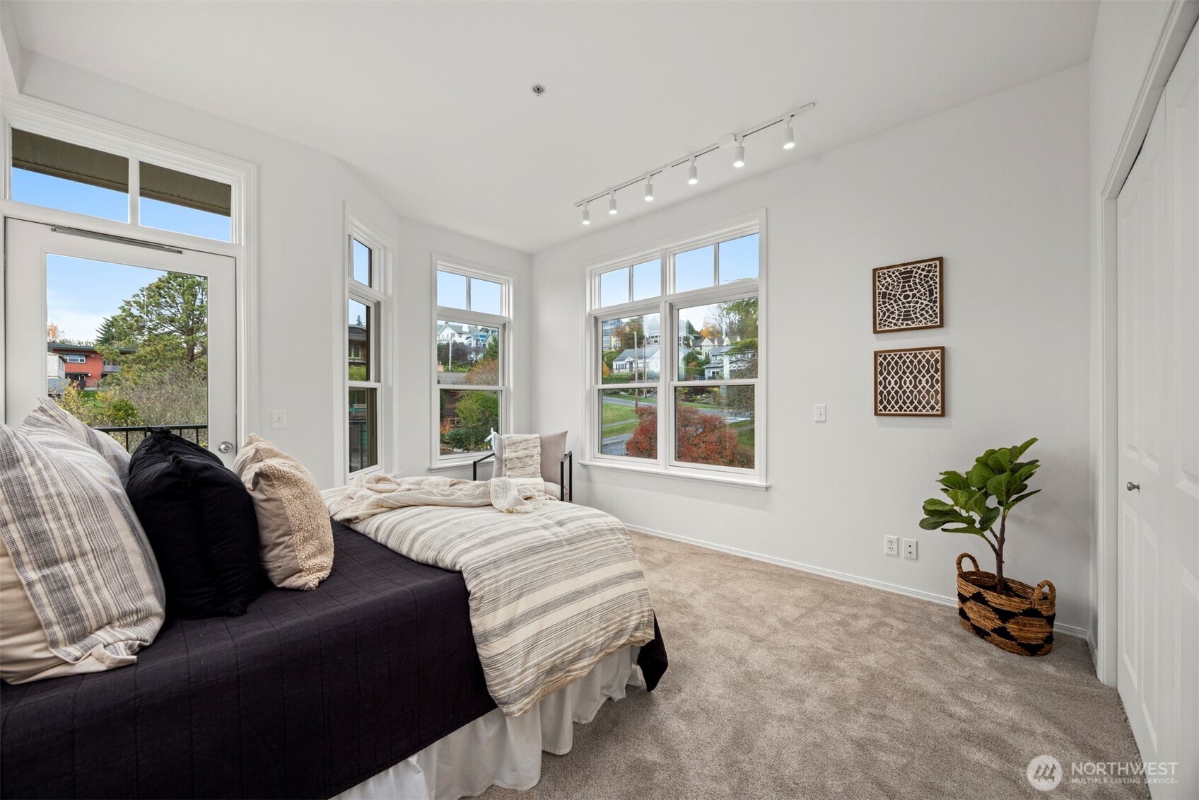 1201 13th Street, Unit 301 Bellingham, WA 98225 - Photo 22 of 40