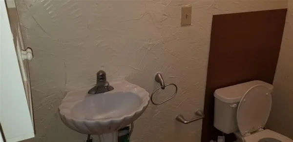 $1,490 | 13022 North State Highway, Anna, TX 75409