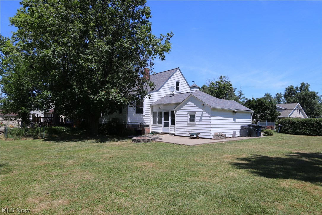 1384 Churchill Road Lyndhurst, OH 44124 - Photo 27 of 29