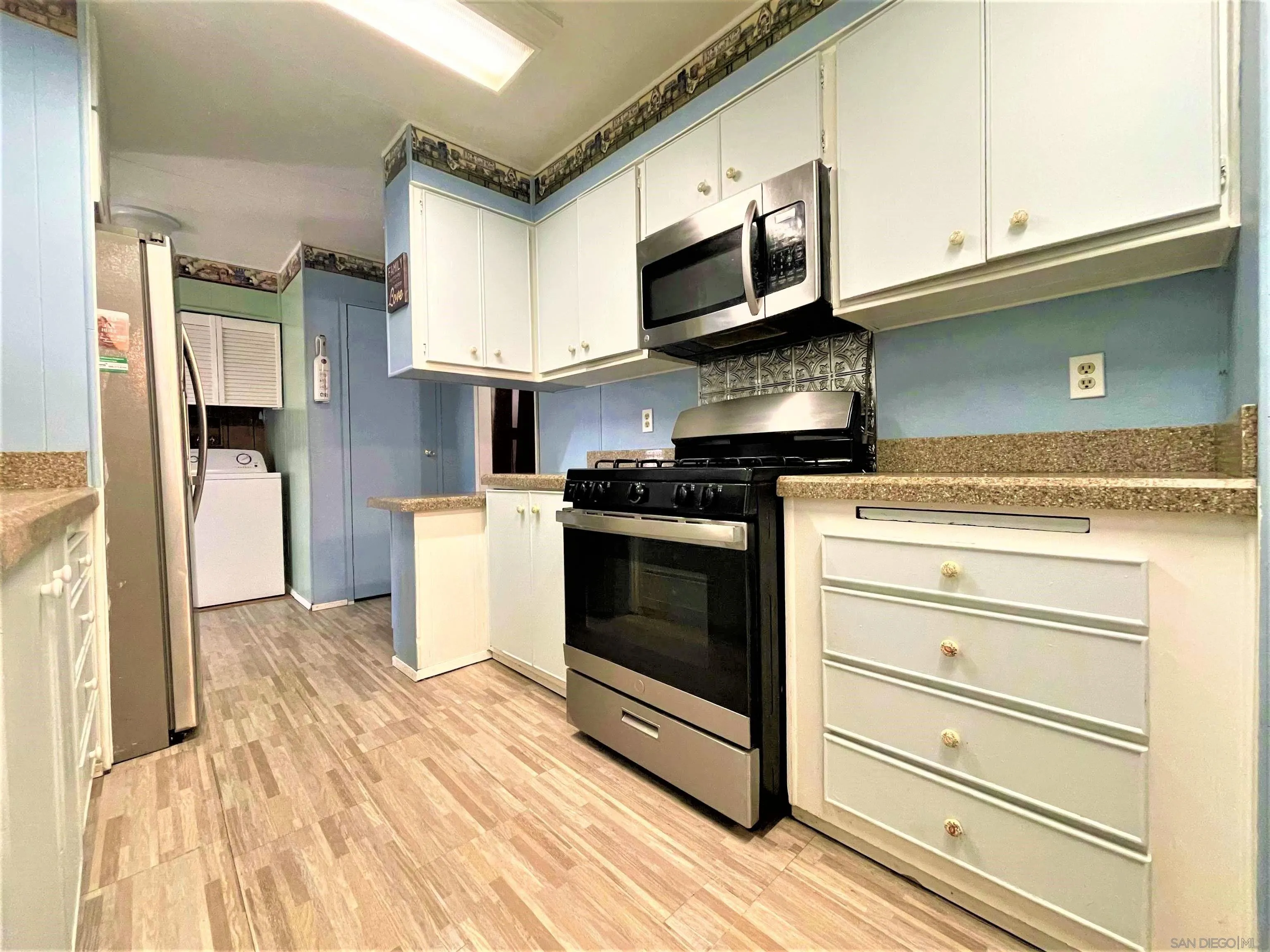 2515 Sweetwater Road Spring Valley, CA 91977 - Photo 11 of 64 Gallery Image 11